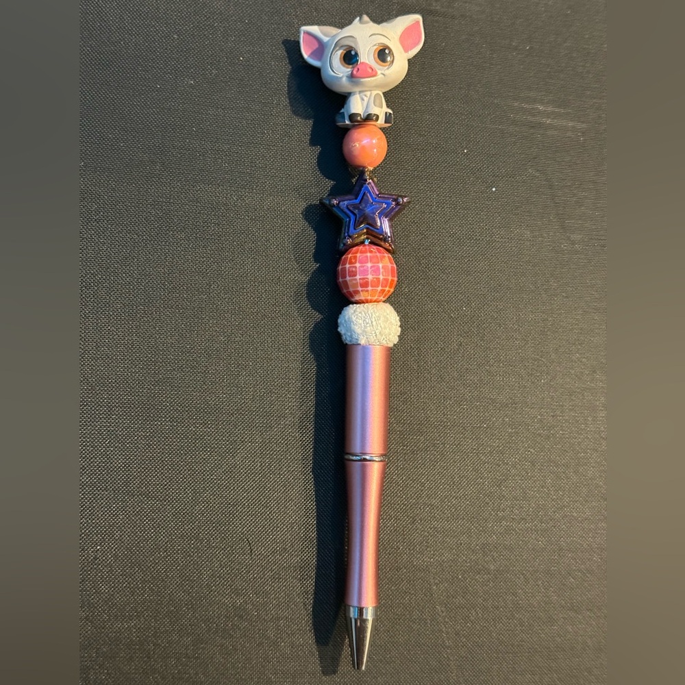 🏰 Disney Doorable Handmade Pua (Moana) Pen✍️